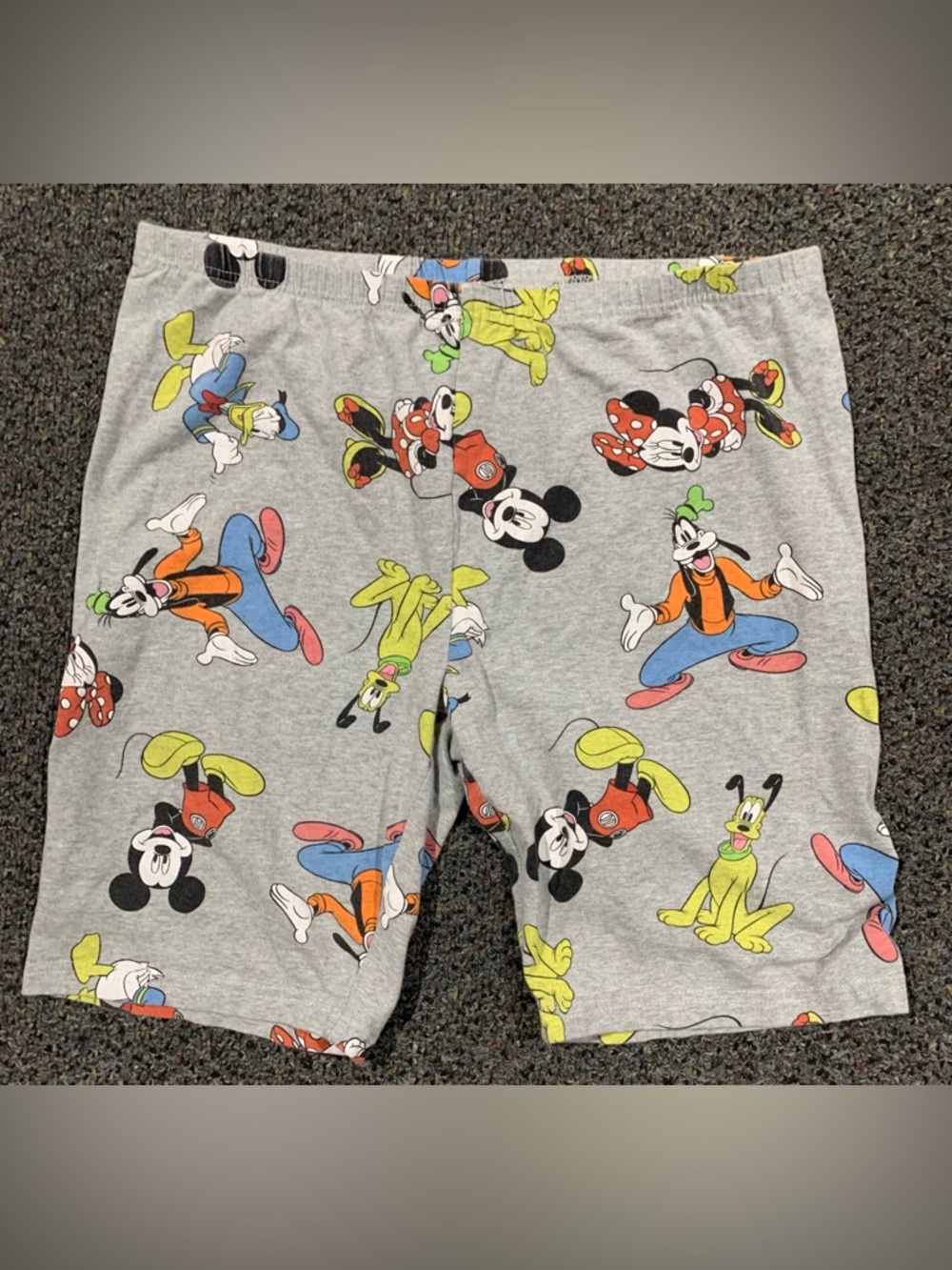 Disney Mickey Minnie Mouse Pluto Goofy Daffy womens  junior XL (15/17) shorts